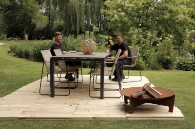 Tafel Delight + keramiek cortenstaal + stoelen Palma naturel